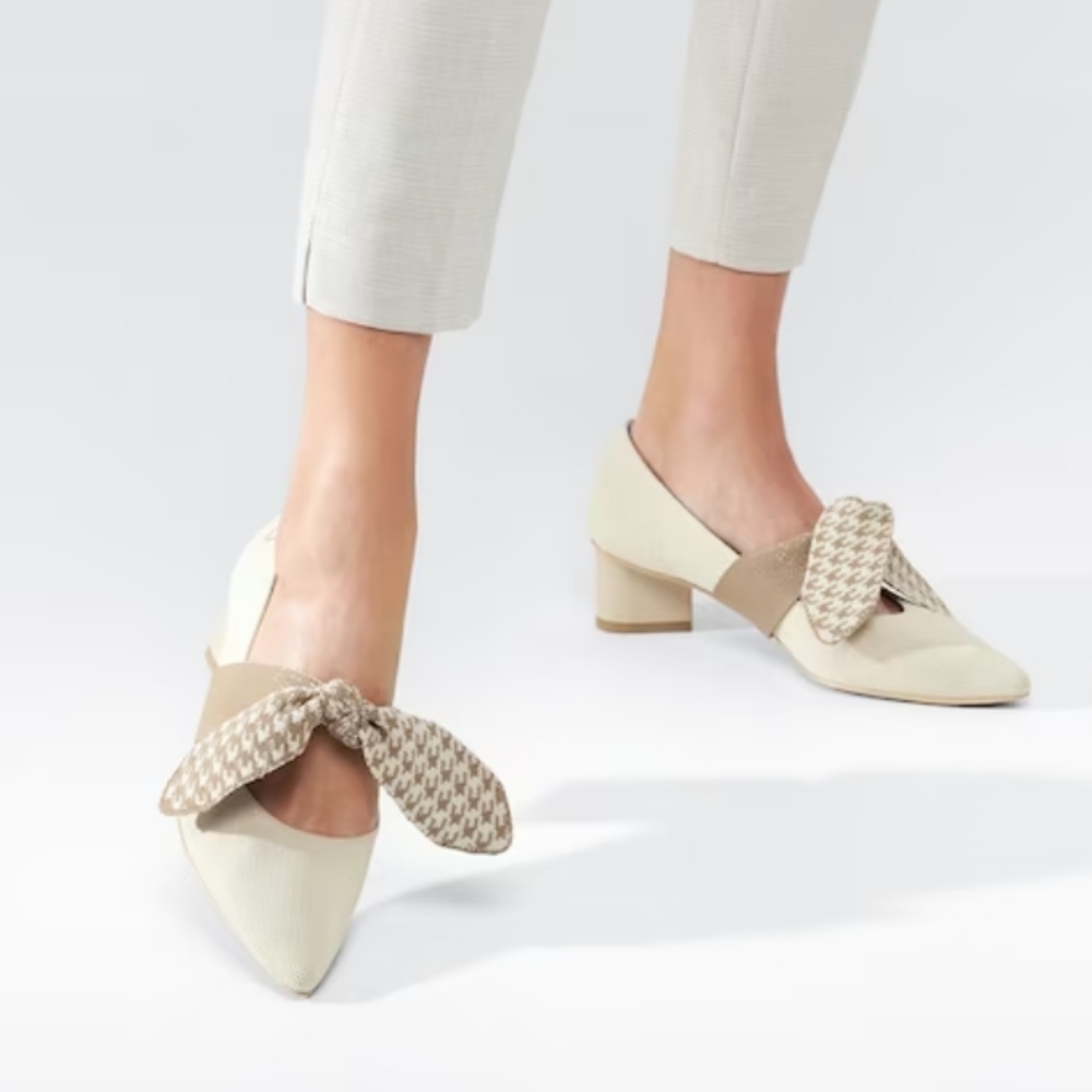 Vivaia Aurora Cream Pointed Toe Bow Houndstooth Mary Jane Block Heels Size 7.5